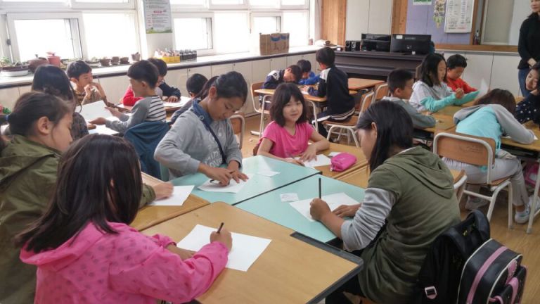 10월 22일 우암초등학교 타일벽화 체험프로그램진행