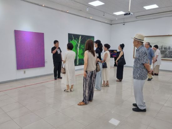  순수전업작가 이근은선생님 방문하셨습니다